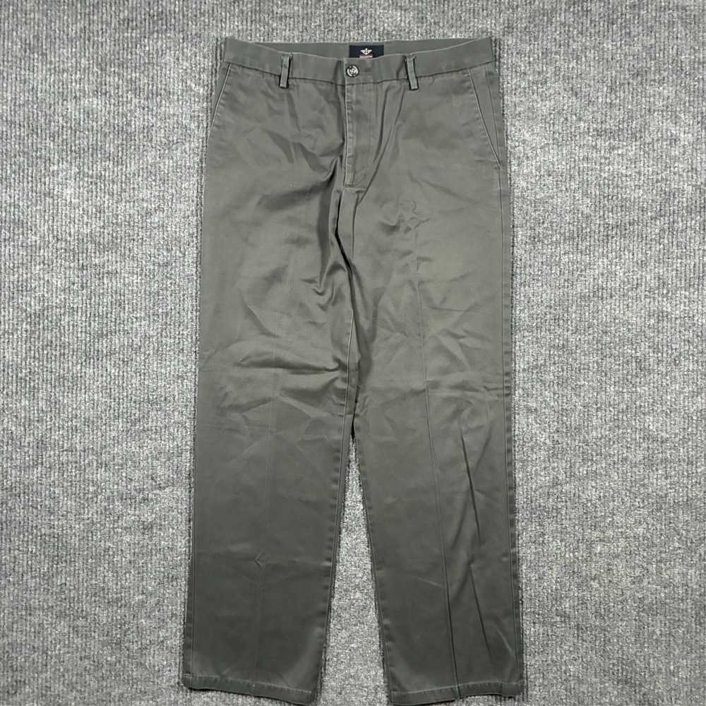 Dockers Mens Chino Pants Size 33x32 Gray Straight Fit Flat Front Mid Rise